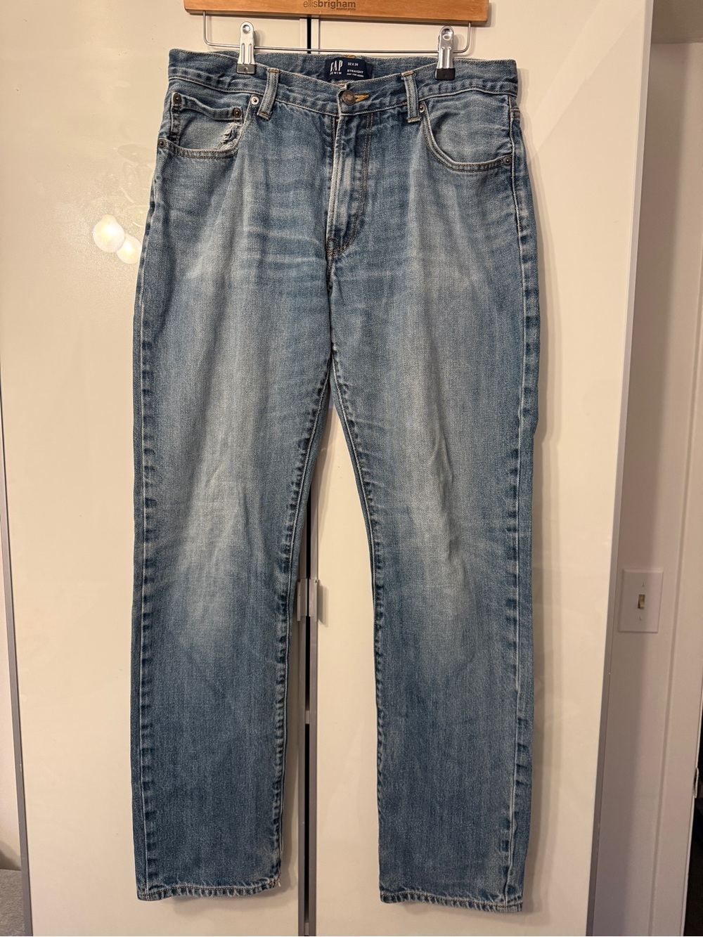 Men’s Gap Straight Leg Jeans